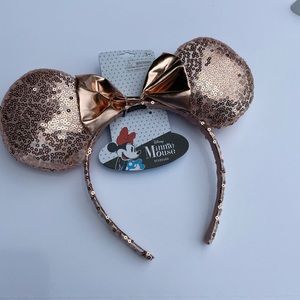 💢💢SOLD💢💢Rose Gold Girl Minnie Ears